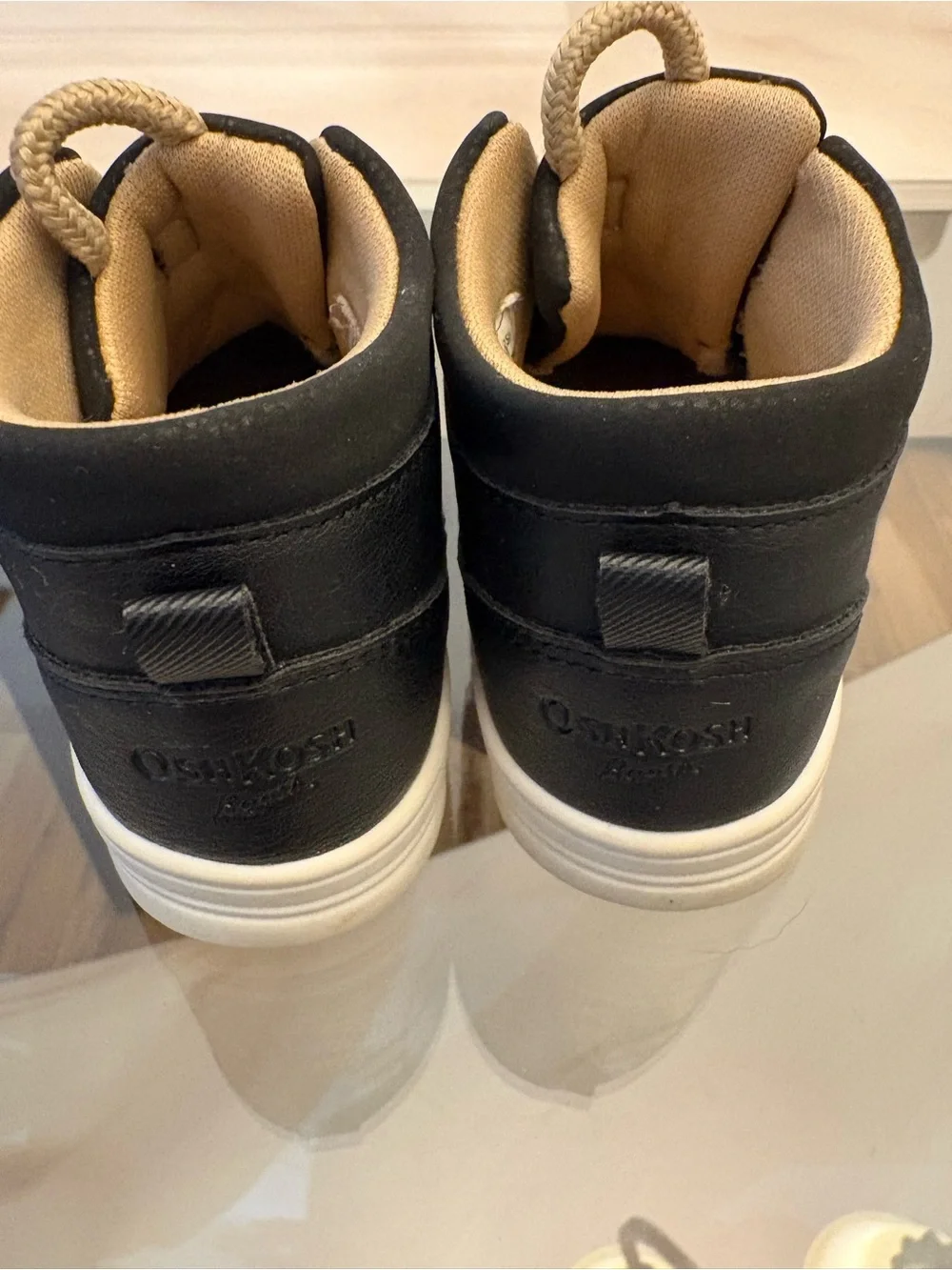 OshKosh B'gosh Toddler High Top Sneaker Boot Size 7M Toddler Black Tan